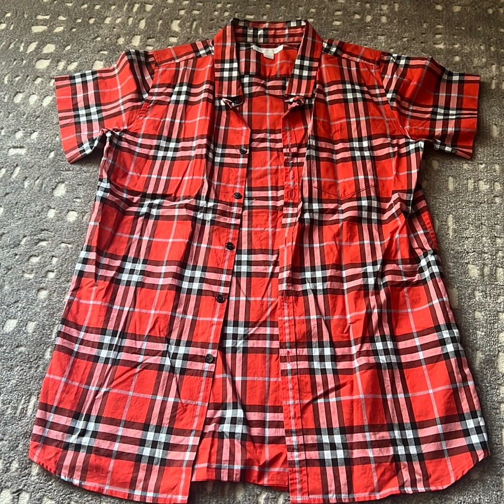 Kids Burberry shirt size 14(kids large)